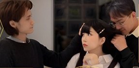 Ngôi làng hiến dâng những cô gái quyến rũ cho bộ tộc hoang dã
